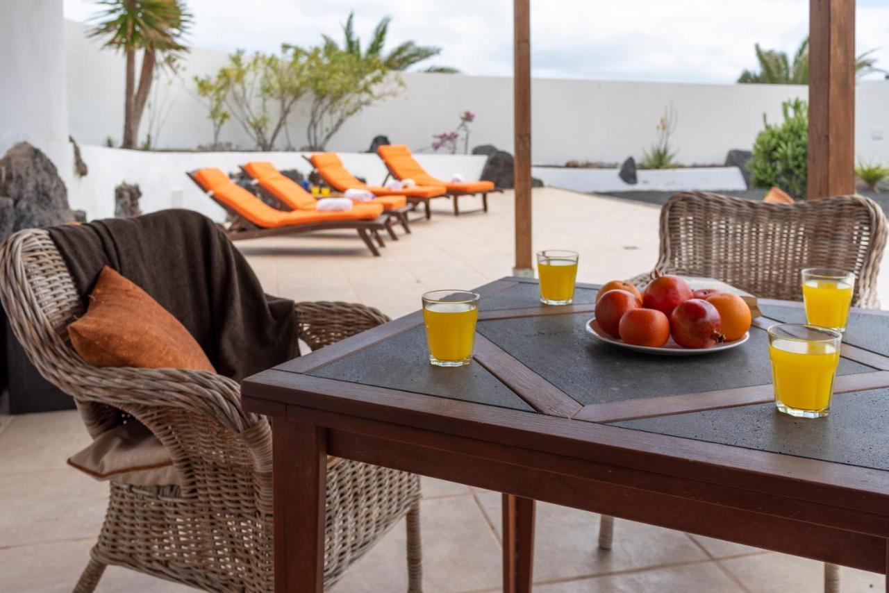 Casa Monicha Apartment กอสตา เตกีสเซ ภายนอก รูปภาพ