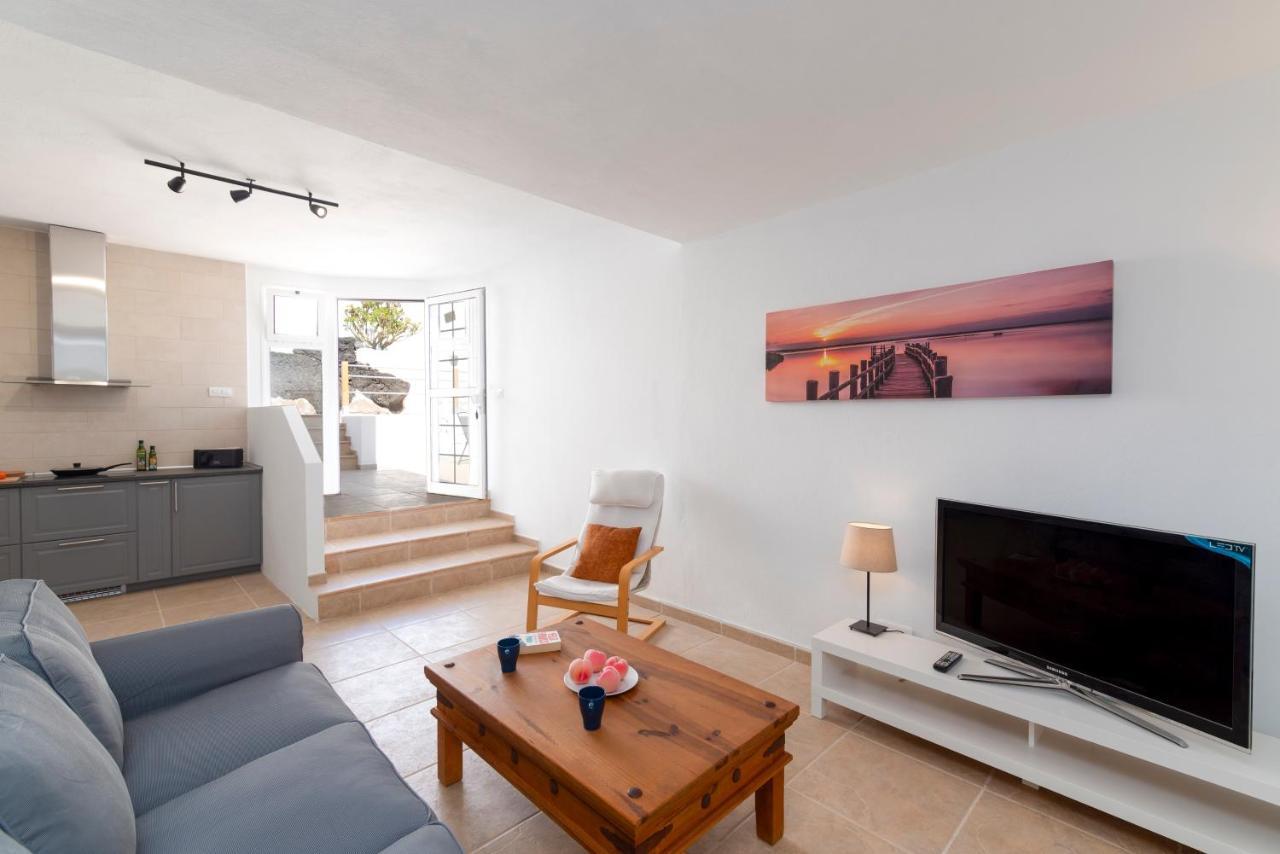Casa Monicha Apartment กอสตา เตกีสเซ ภายนอก รูปภาพ