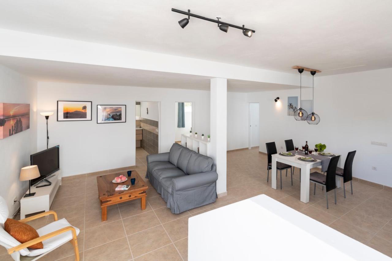 Casa Monicha Apartment กอสตา เตกีสเซ ภายนอก รูปภาพ