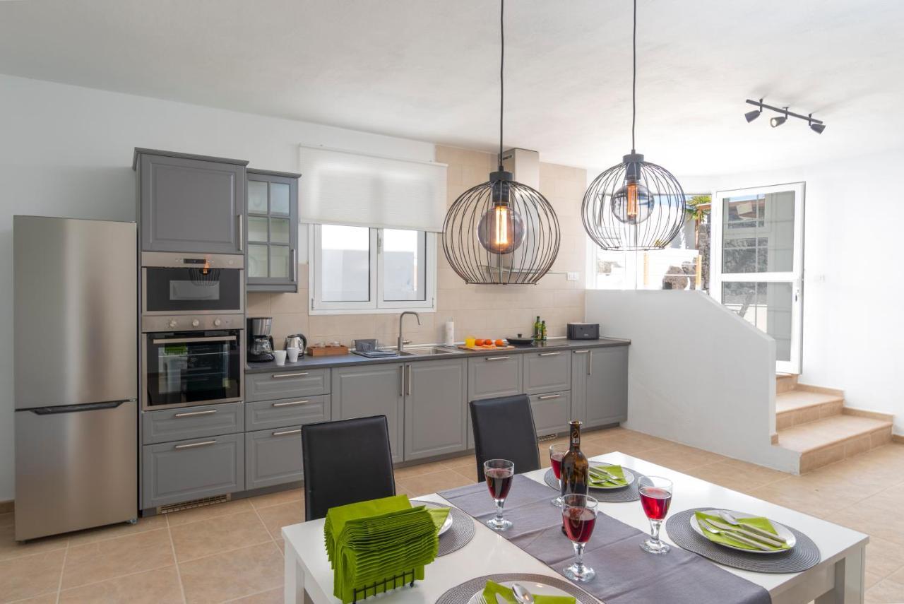 Casa Monicha Apartment กอสตา เตกีสเซ ภายนอก รูปภาพ